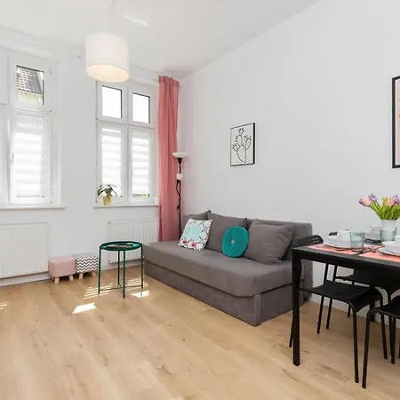 Kamienica Serdynskiego By Renters *